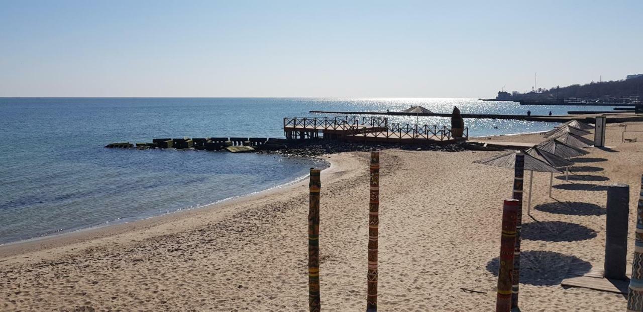 Hostel Uyutniy Dvorik Odessa Exteriör bild