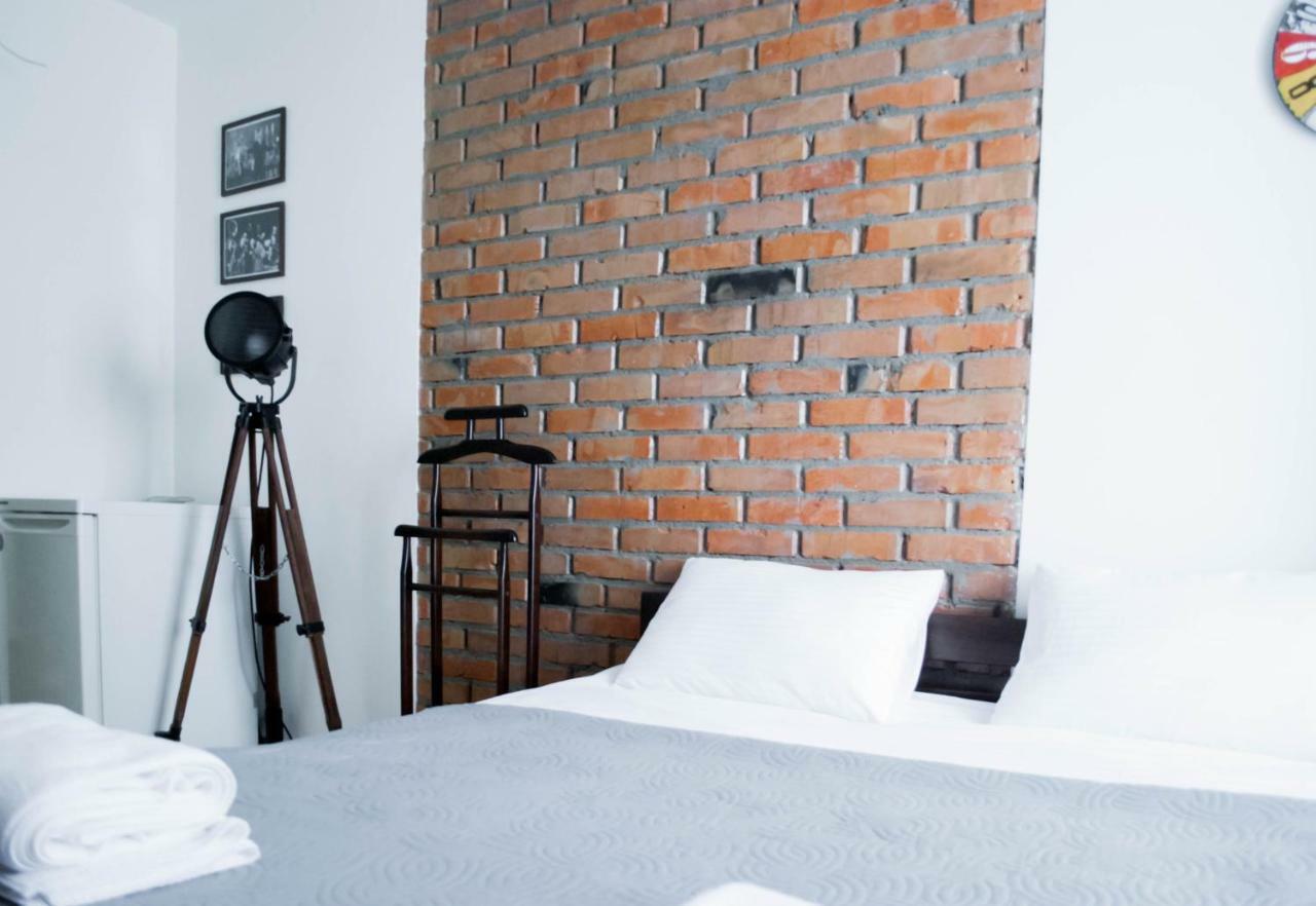 Hostel Uyutniy Dvorik Odessa Exteriör bild